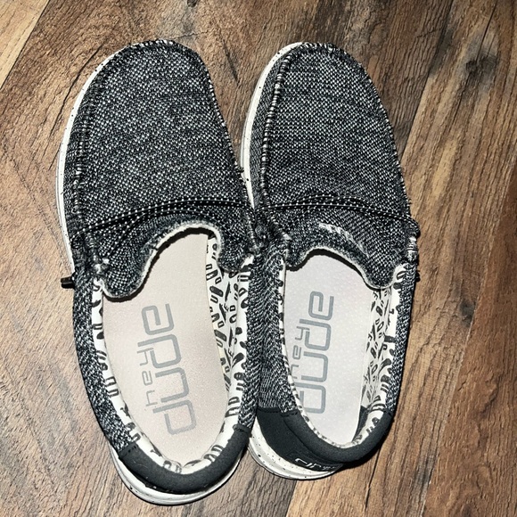 Hey Dude Shoes - Picture 3 of 6